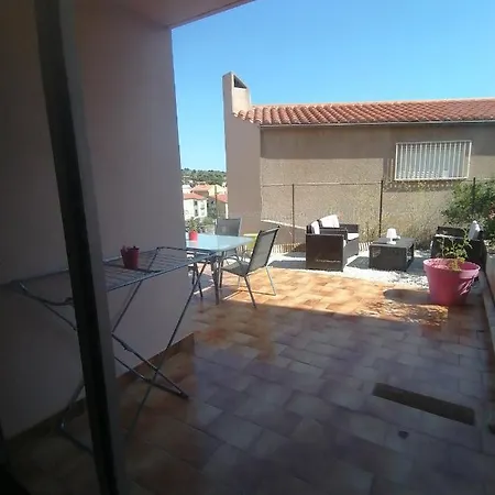 Soleil Marin Avec Exterieur, Proche Centre Et Plages Apartment